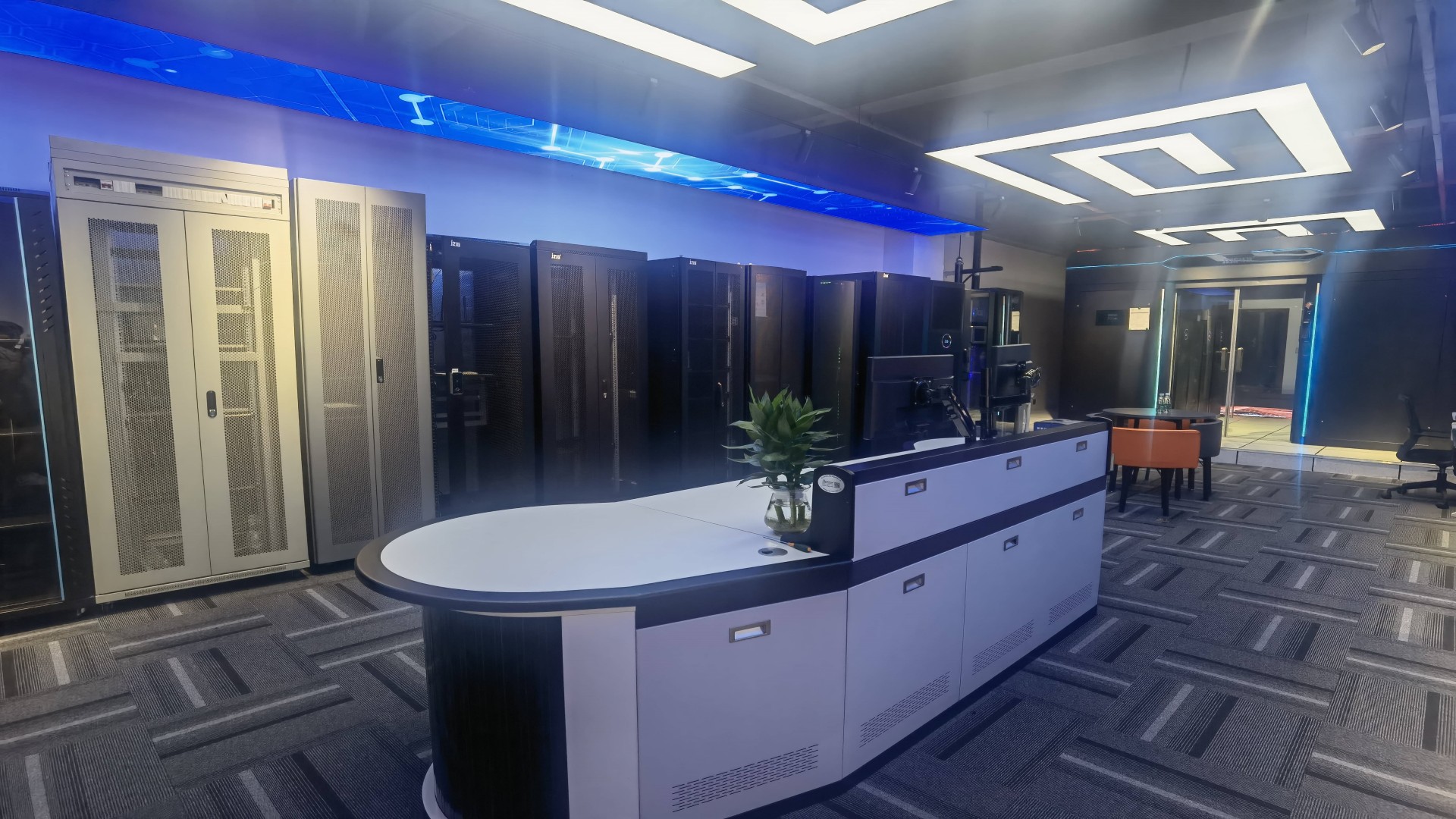 熱通道和冷通道控制在數(shù)據(jù)中心的探索