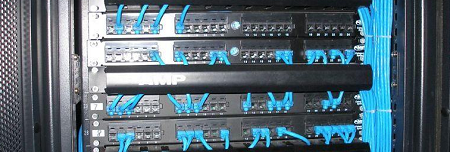 網(wǎng)絡(luò)機(jī)柜理線